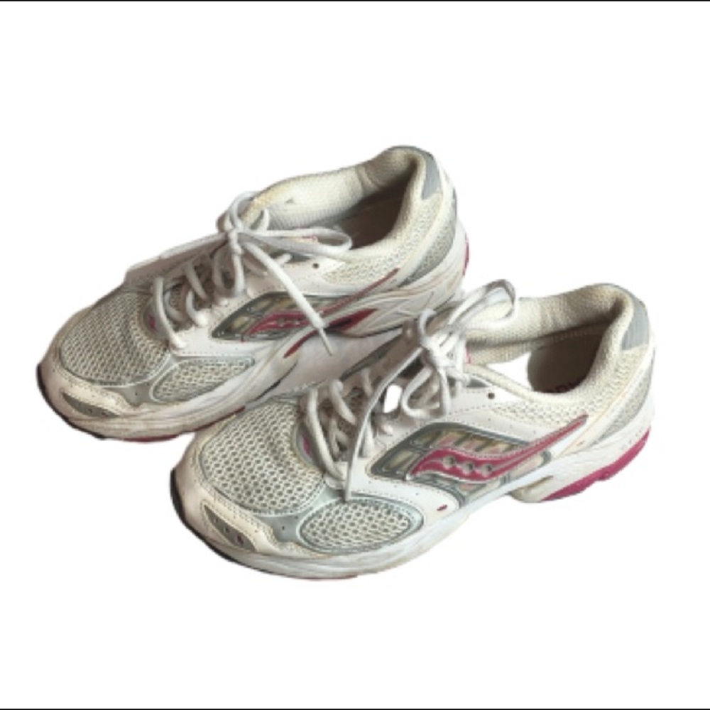 Saucony grid fusion tennis shoes size 9 white pink
